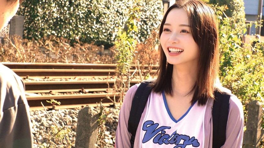 初めての素股 美脚スレンダー美女 静河 お尻愛のアナル