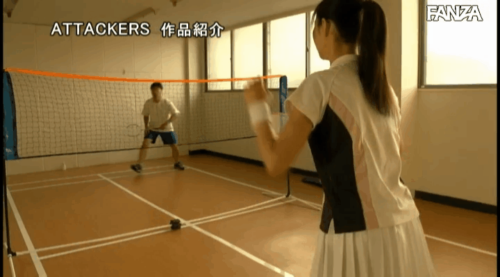 パンチラ バトミントン 夏目彩春 shkd00822_3Videotogif